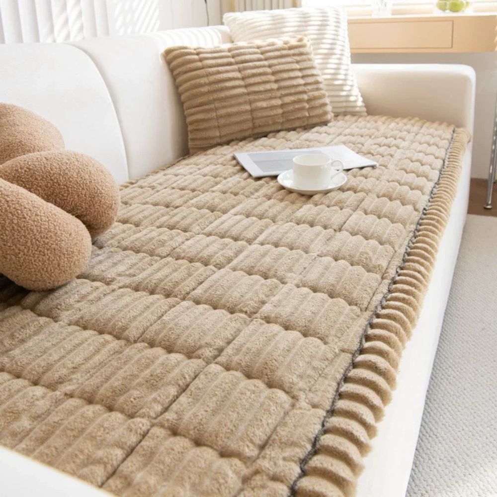 Polyester Blend Sofa Cover with Non Slip Backing and Machine Washable Fabric