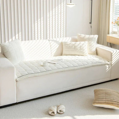 Polyester Blend Sofa Cover with Non Slip Backing and Machine Washable Fabric