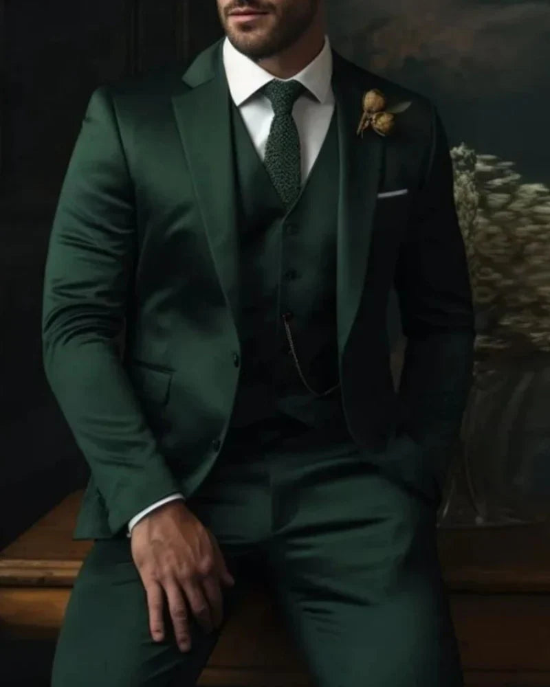 Men's Three Piece Suit with Slim Fit Jacket and Matching Vest, Trousers