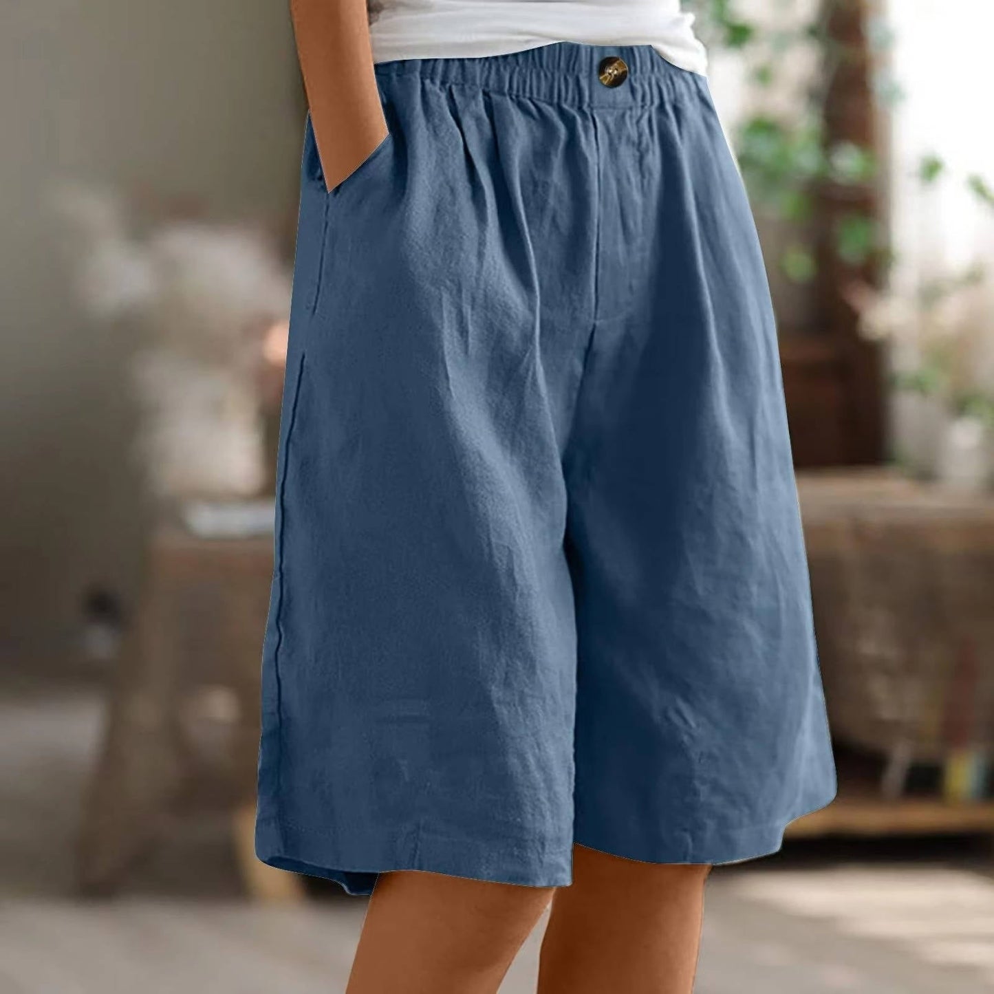 Women's Bermuda Shorts with Linen Cotton Blend and Deep Pockets