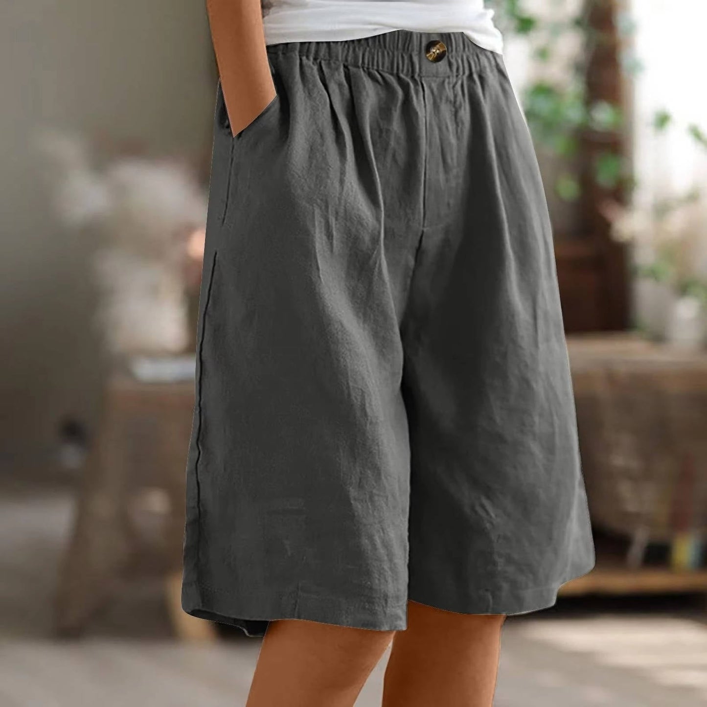 Women's Bermuda Shorts with Linen Cotton Blend and Deep Pockets