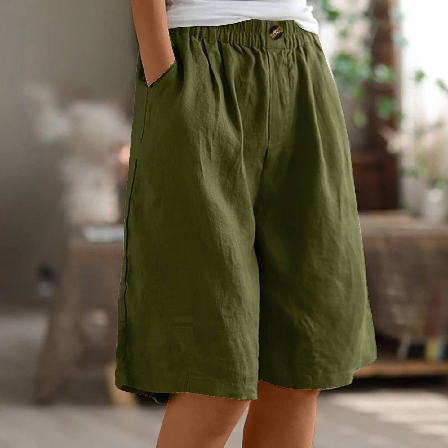 Women's Bermuda Shorts with Linen Cotton Blend and Deep Pockets