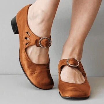 Padded Slipper Sandals for Women with Arch Support and Shock Absorbing Sole