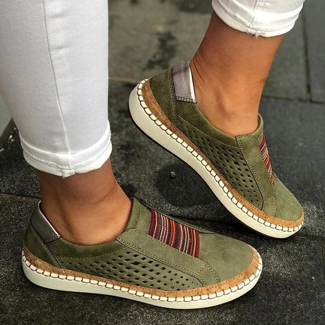 Slip-On Women's Sneakers with Air-Permeable Upper and Toe Clasp Hold, Flat Bottom Sole