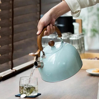 Stovetop Whistling Kettle with Automatic Boil Alert and Cool-Touch Handle for Induction and Gas Cookers