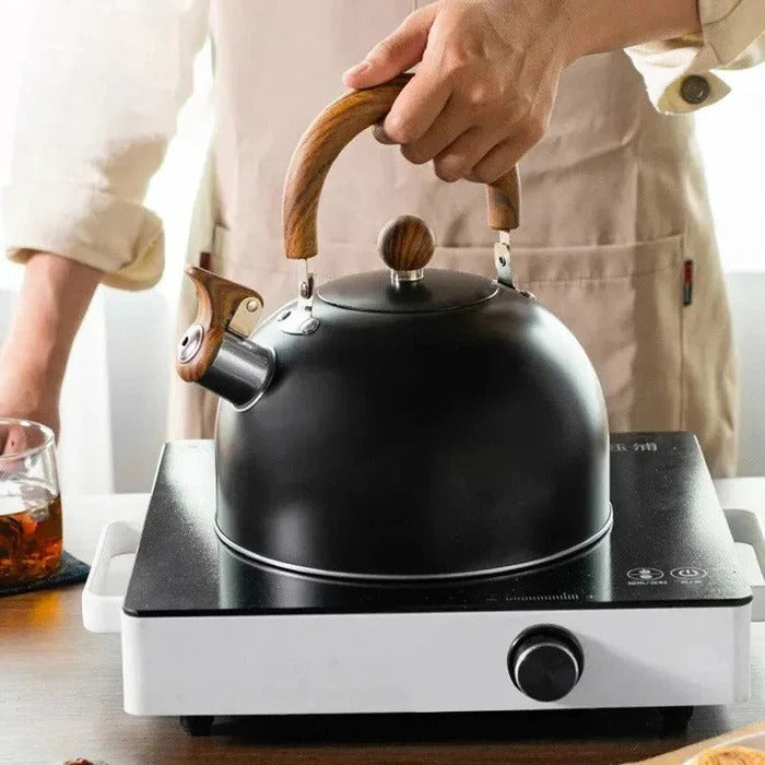 Stovetop Whistling Kettle with Automatic Boil Alert and Cool-Touch Handle for Induction and Gas Cookers